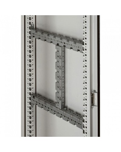 Набор траверсов Legrand 020532 в Копейске Аксессуары для стоек и шкафов Pintop.ru