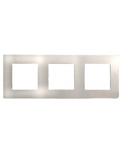 Рамка 3 поста Etika слоновая кость Legrand 672513 в Копейске Аксессуары для кабель-канала Pintop.ru
